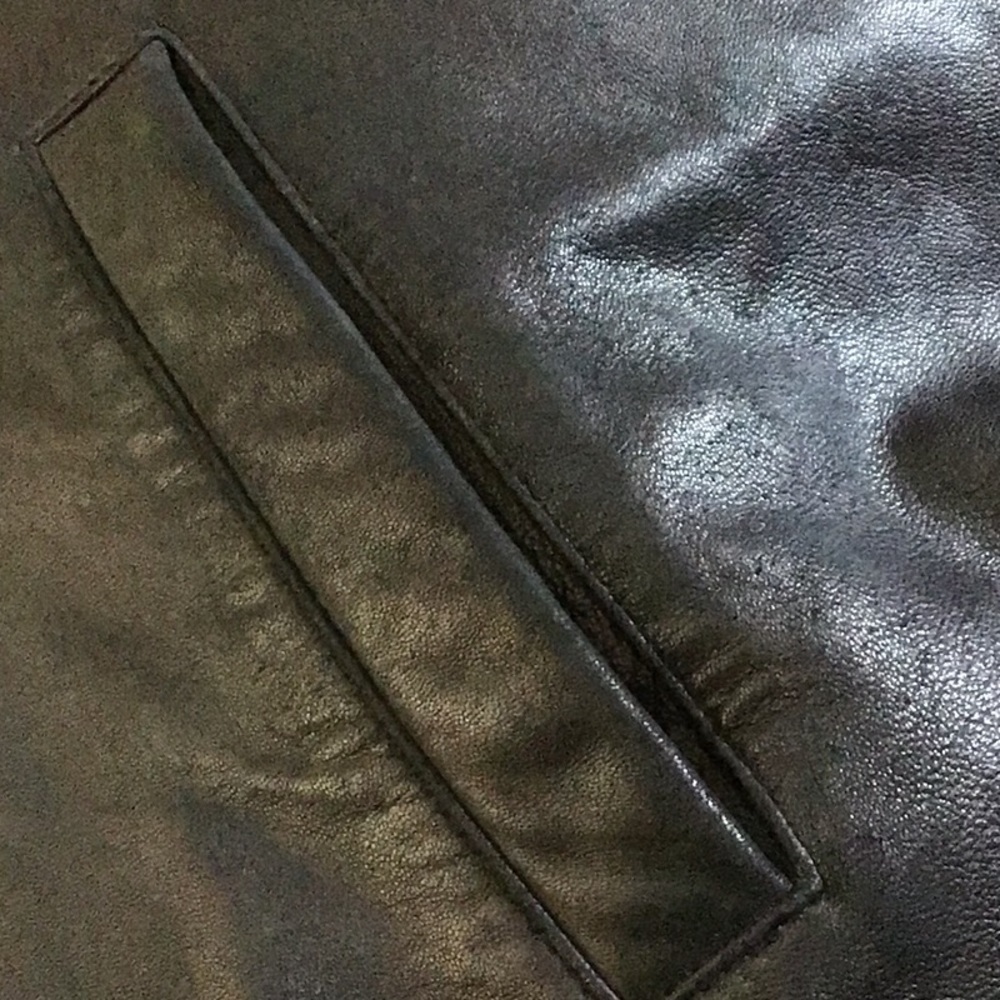 Danier Black Leather Button-Front Jacket - Picture 10 of 14
